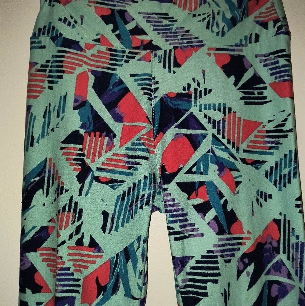 LuLaRoe Leggings with Geometric Print